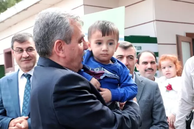 Kimsesiz çocuklar mutlu yuvalarda kalacak