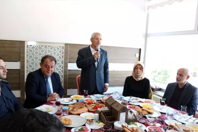 Konya milletvekilleri Samancı ve Yokuş Beyşehir'de muhtarlarla buluştu Konya milletvekilleri Samancı ve Yokuş Beyşehir'de muhtarlarla buluştu