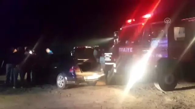 Nehre düşen 2 kişiden biri kayboldu diğeri hastaneye kaldırıldı
