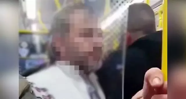 Otobüste gizlice 14 yaşındaki kızın fotoğrafını çekti! Küstah savunma yaptı: Taciz mi oluyor? Otobüste gizlice 14 yaşındaki kızın fotoğrafını çekti! Küstah savunma yaptı: Taciz mi oluyor?