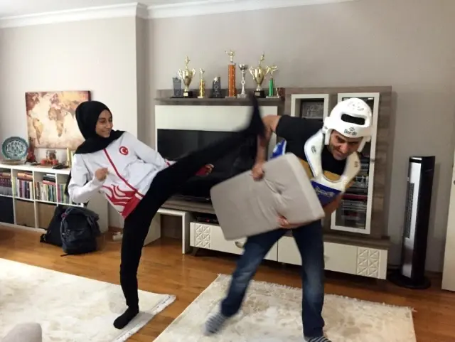 (Özel) Milli Taekwondo Şampiyonu babasının hayalini gerçekleştirdi
