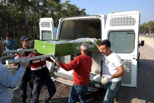Rus mühendisleri taşıyan minibüs kaza yaptı: 2 ölü, 11 yaralı