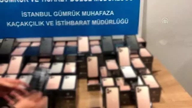 Sabiha Gökçen Havalimanı'nda 179 cep telefonu ele geçirildi Sabiha Gökçen Havalimanı'nda 179 cep telefonu ele geçirildi