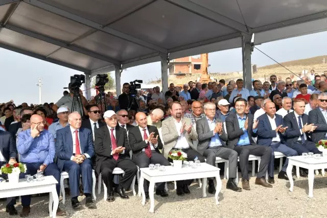 Soyer'den Harmandalı müjdesi: 'Harmandalı'nda elektrik üretmeye başlıyoruz' Soyer'den Harmandalı müjdesi: 'Harmandalı'nda elektrik üretmeye başlıyoruz'