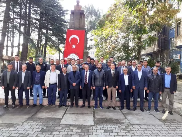 Şuhut'ta 19 Ekim Muhtarlar Günü törenle kutlandı Şuhut'ta 19 Ekim Muhtarlar Günü törenle kutlandı