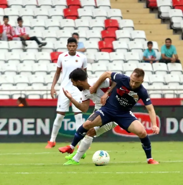 Süper Lig: Antalyaspor: 0 - Gençlerbirliği: 5 (İlk yarı) Süper Lig: Antalyaspor: 0 - Gençlerbirliği: 5 (İlk yarı)