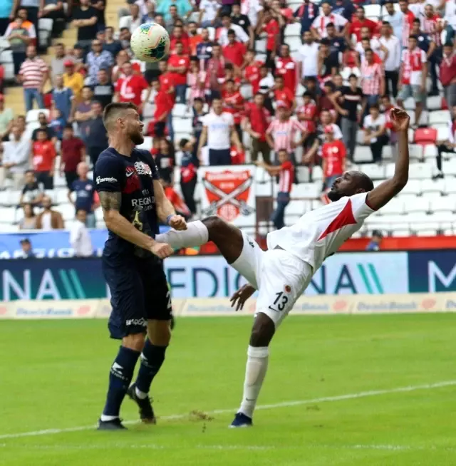 Süper Lig: Antalyaspor: 0 - Gençlerbirliği: 5 (İlk yarı) Süper Lig: Antalyaspor: 0 - Gençlerbirliği: 5 (İlk yarı)