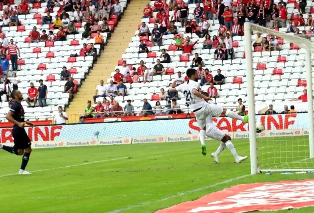 Süper Lig: Antalyaspor: 0 - Gençlerbirliği: 5 (İlk yarı) Süper Lig: Antalyaspor: 0 - Gençlerbirliği: 5 (İlk yarı)