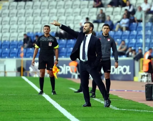 Süper Lig: M. Başakşehir: 1 - Göztepe: 0 (İlk yarı) Süper Lig: M. Başakşehir: 1 - Göztepe: 0 (İlk yarı)