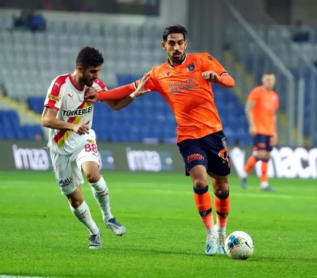 Süper Lig: M. Başakşehir: 1 - Göztepe: 0 (İlk yarı) Süper Lig: M. Başakşehir: 1 - Göztepe: 0 (İlk yarı)