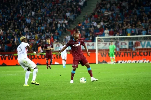 Süper Lig: Trabzonspor: 2 - Gaziantep FK: 0 (İlk yarı) Süper Lig: Trabzonspor: 2 - Gaziantep FK: 0 (İlk yarı)