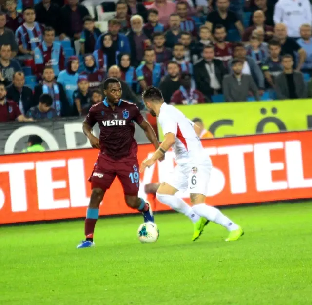 Süper Lig: Trabzonspor: 2 - Gaziantep FK: 0 (İlk yarı) Süper Lig: Trabzonspor: 2 - Gaziantep FK: 0 (İlk yarı)