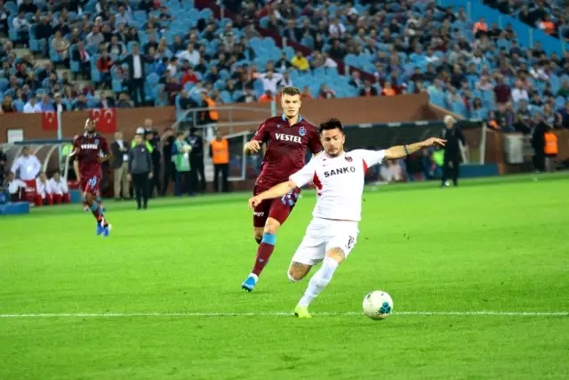 Süper Lig: Trabzonspor: 4 - Gaziantep FK: 1 (Maç sonucu) Süper Lig: Trabzonspor: 4 - Gaziantep FK: 1 (Maç sonucu)