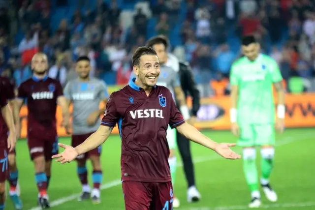 Süper Lig: Trabzonspor: 4 - Gaziantep FK: 1 (Maç sonucu) Süper Lig: Trabzonspor: 4 - Gaziantep FK: 1 (Maç sonucu)