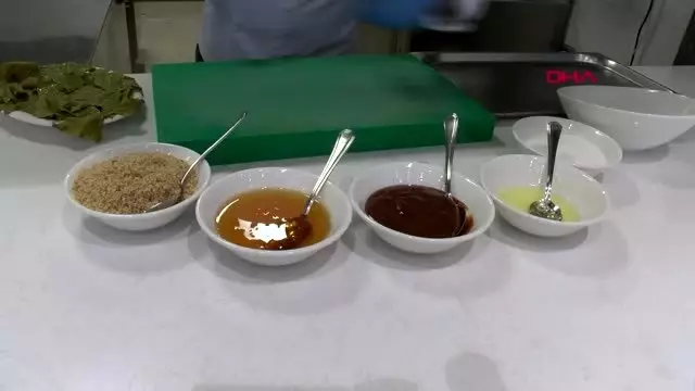 Tokat'ta asma yaprağından tatlı yaptı Tokat'ta asma yaprağından tatlı yaptı