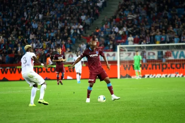 Trabzonspor 284 hafta sonra liderlik koltuğuna oturdu Trabzonspor 284 hafta sonra liderlik koltuğuna oturdu
