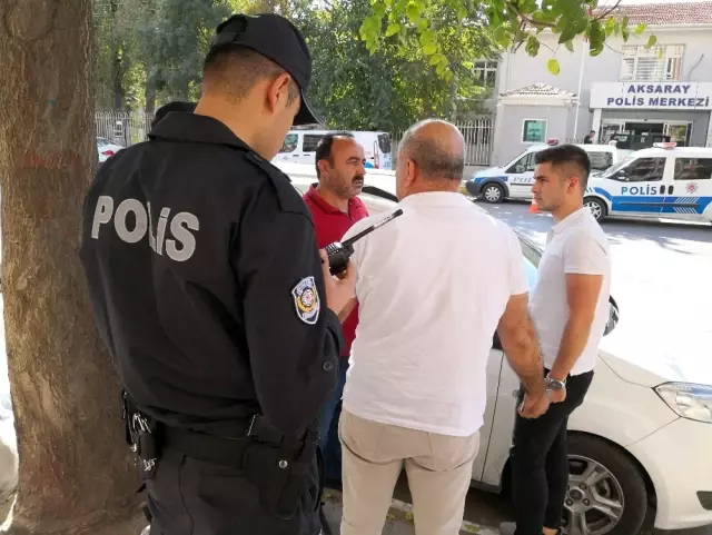 Yol kavgasından kaçan baba oğul Aksaray'da polise sığındı