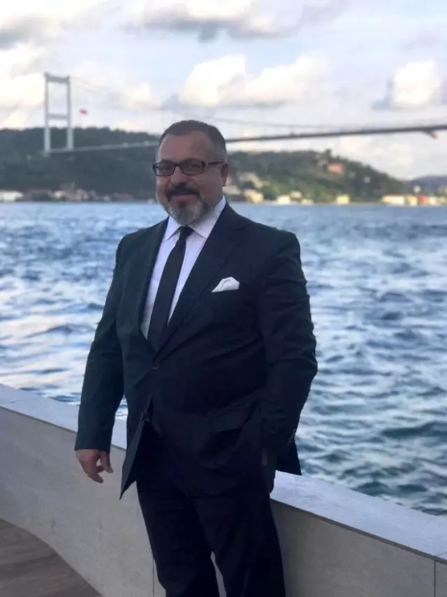 ABD Başkanı Trump'un mektubuna ünlü ozandan türkülü yanıt: 'Sen kafayı mı yedin Trump?' ABD Başkanı Trump'un mektubuna ünlü ozandan türkülü yanıt: 'Sen kafayı mı yedin Trump?'