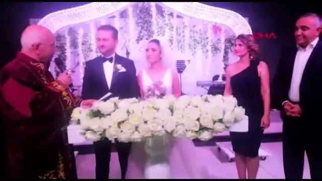 Ankara kanal d muhabiri yasemin doğan ile ntv muhabiri serkan kaya'nın mutlu günü Ankara kanal d muhabiri yasemin doğan ile ntv muhabiri serkan kaya'nın mutlu günü