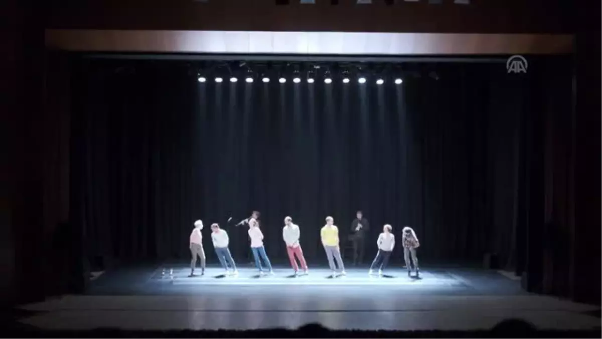 AÜ Uluslararası Tiyatro Festivali'nde 'Correction' gecesi - ESKİŞEHİR