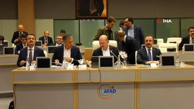 Bakan Süleyman Soylu: 'Göç' konulu toplantıya katıldı Bakan Süleyman Soylu: 'Göç' konulu toplantıya katıldı