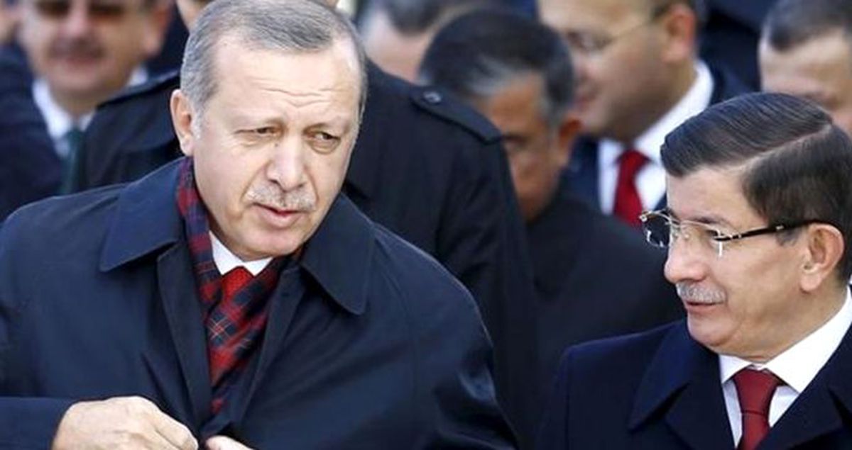 Davutoğlu, 'Ben parti kurmayı çok mu istedim?' diyerek Cumhurbaşkanı Erdoğan'a sitem etti