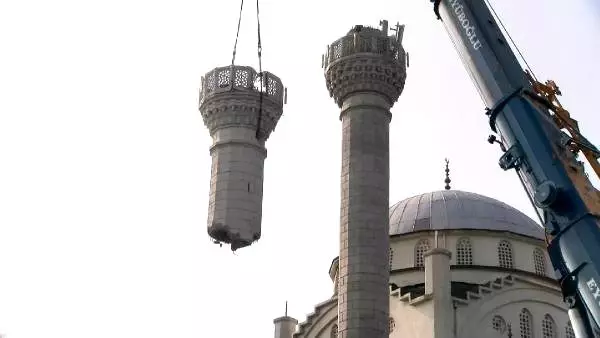 Depremde minaresi yıkılan camiyi yaptıran hayırseverin kızı: Babamın adı yok olmasın Depremde minaresi yıkılan camiyi yaptıran hayırseverin kızı: Babamın adı yok olmasın