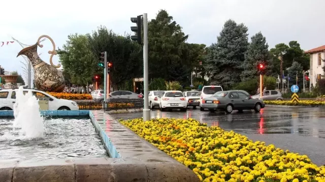 Doğu Anadolu gök gürültülü sağanak yağış etkili olacak