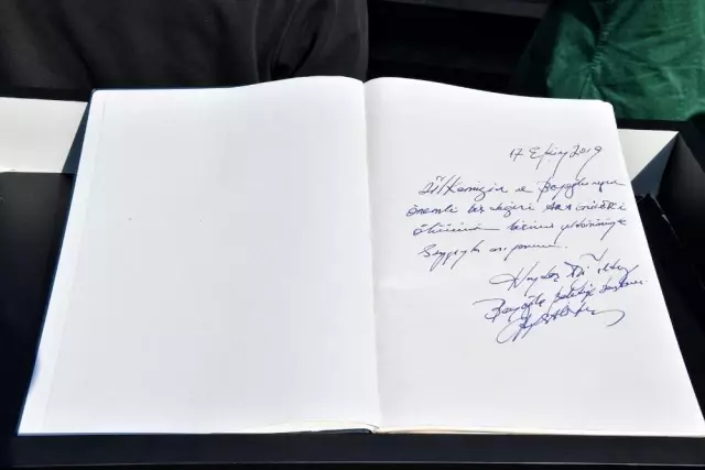 Duayen fotoğrafçı Ara Güler Beyoğlu'nda anıldı Duayen fotoğrafçı Ara Güler Beyoğlu'nda anıldı