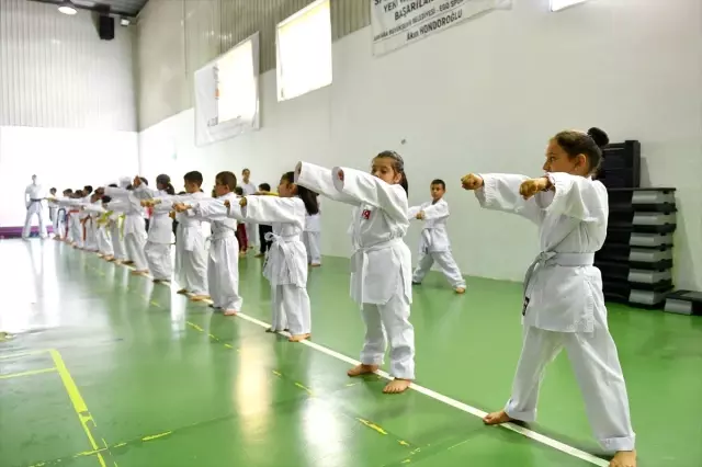 EGO Spor Kulübü, ücretsiz spor eğitimi vermeye devam ediyor EGO Spor Kulübü, ücretsiz spor eğitimi vermeye devam ediyor
