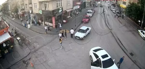 Emine Bulut cinayetinin tüyler ürperten yeni görüntüleri ortaya çıktı Emine Bulut cinayetinin tüyler ürperten yeni görüntüleri ortaya çıktı