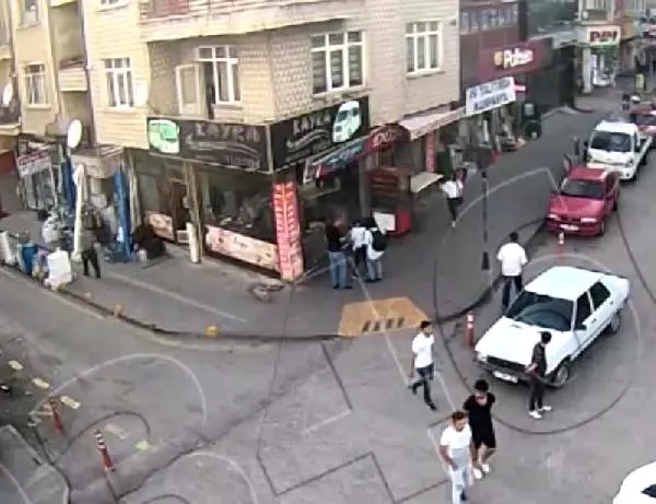 Emine Bulut cinayetinin tüyler ürperten yeni görüntüleri ortaya çıktı Emine Bulut cinayetinin tüyler ürperten yeni görüntüleri ortaya çıktı