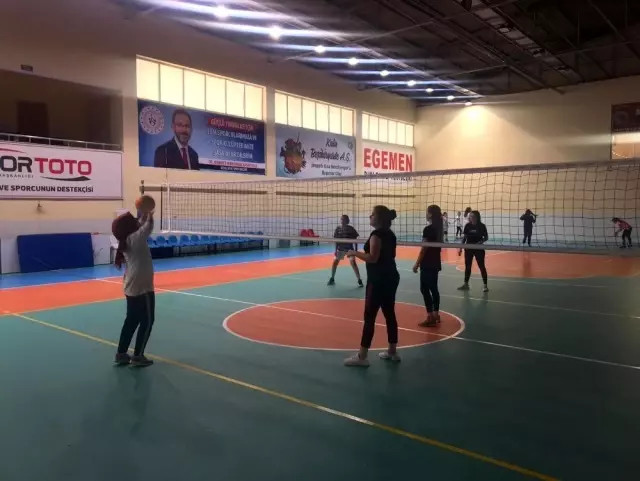 'Evinin Sultanları' ile 'Sokaklar bizim' projesi hayata geçti 'Evinin Sultanları' ile 'Sokaklar bizim' projesi hayata geçti