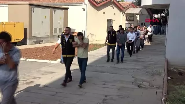 Kadınlara 'lüks otomobil' isimleri veren fuhuş çetesine operasyon Kadınlara 'lüks otomobil' isimleri veren fuhuş çetesine operasyon
