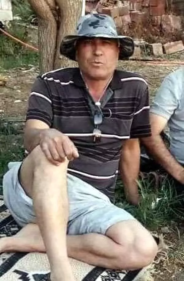 Kahvede silahlı kavga: 1 ölü, 1 yaralı Kahvede silahlı kavga: 1 ölü, 1 yaralı