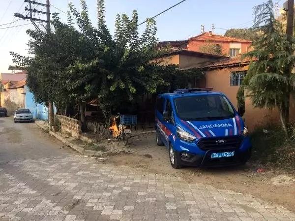 Kahvede silahlı kavga: 1 ölü, 1 yaralı Kahvede silahlı kavga: 1 ölü, 1 yaralı