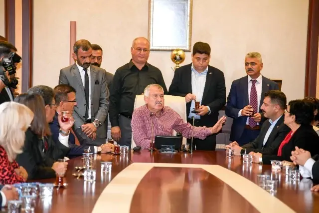 Karalar'dan muhtarlara: