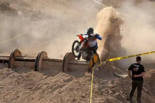 Konya'da Enduro Motor Yarışı heyecanı Konya'da Enduro Motor Yarışı heyecanı