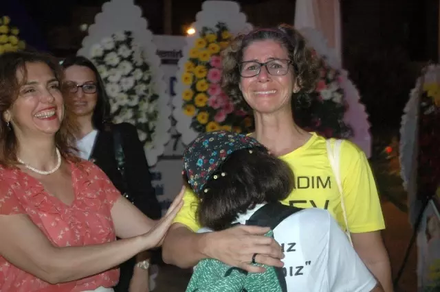 Lösemili çocuk annelerinin el emekleri hastalara umut oluyor Lösemili çocuk annelerinin el emekleri hastalara umut oluyor