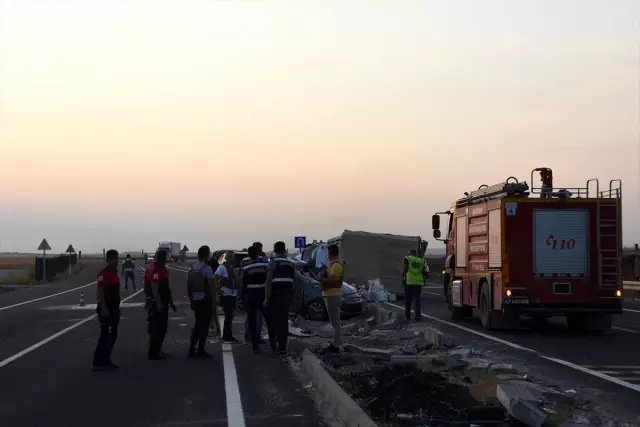 Mardin'de Başsavcı ve Adalet Komisyonu Başkanı trafik kazasında yaralandı Mardin'de Başsavcı ve Adalet Komisyonu Başkanı trafik kazasında yaralandı