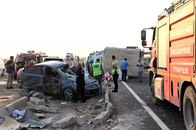 Mardin'de Başsavcı ve Adalet Komisyonu Başkanı trafik kazasında yaralandı Mardin'de Başsavcı ve Adalet Komisyonu Başkanı trafik kazasında yaralandı