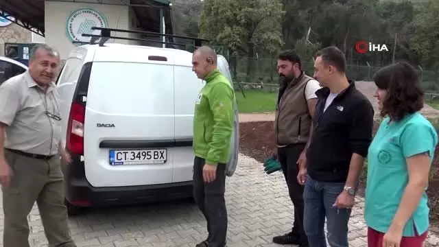 Mısır akbabasının iki ülke arasındaki yolculuğu...Tedavisi tamamlanan akbaba Bulgaristan'a... Mısır akbabasının iki ülke arasındaki yolculuğu...Tedavisi tamamlanan akbaba Bulgaristan'a...