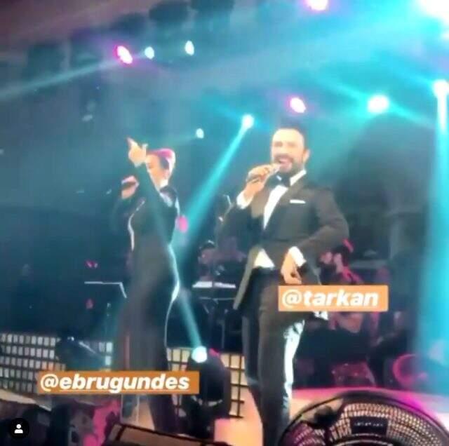 Tarkan Ve Ebru Gündeş Düğüne Damga Vurdu! ile ilgili görsel sonucu