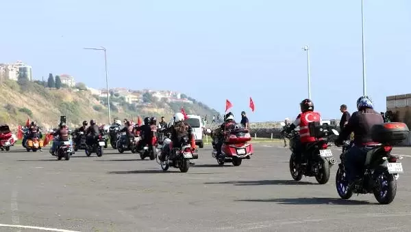 Motosikletlilerden 'Barış Pınarı Harekatı'na asker selamlı destek