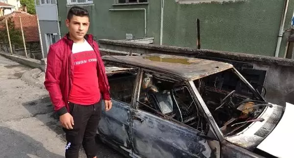 Otomobilinin kundaklandığını iddia etti Otomobilinin kundaklandığını iddia etti