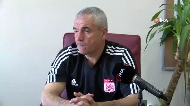 (Özel haber) Rıza Çalımbay: 'Hakemler bize saygı duysun' (Özel haber) Rıza Çalımbay: 'Hakemler bize saygı duysun'