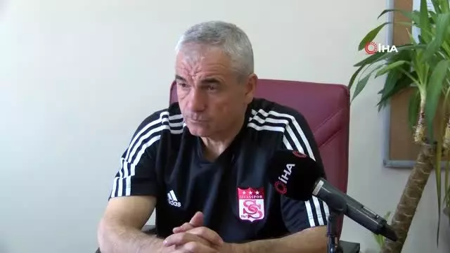 (Özel haber) Rıza Çalımbay: 'Hakemler bize saygı duysun' (Özel haber) Rıza Çalımbay: 'Hakemler bize saygı duysun'