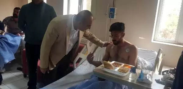 PKK'lı teröristler, orman işçilerine saldırdı: 6 yaralı (2) PKK'lı teröristler, orman işçilerine saldırdı: 6 yaralı (2)