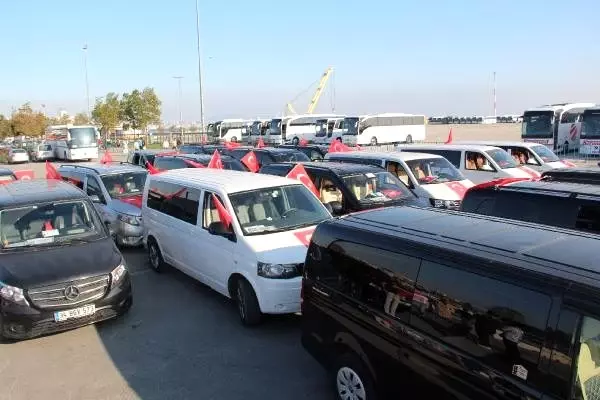 Profesyonel taşıyıcılardan Barış Pınarı'na destek konvoyu Profesyonel taşıyıcılardan Barış Pınarı'na destek konvoyu