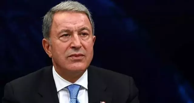 Hulusi Akar, mutabakat sonrası Suriye'deki son durumu anlattı: Teröristleri taşıyan 125 araç çıkış yaptı Hulusi Akar, mutabakat sonrası Suriye'deki son durumu anlattı: Teröristleri taşıyan 125 araç çıkış yaptı